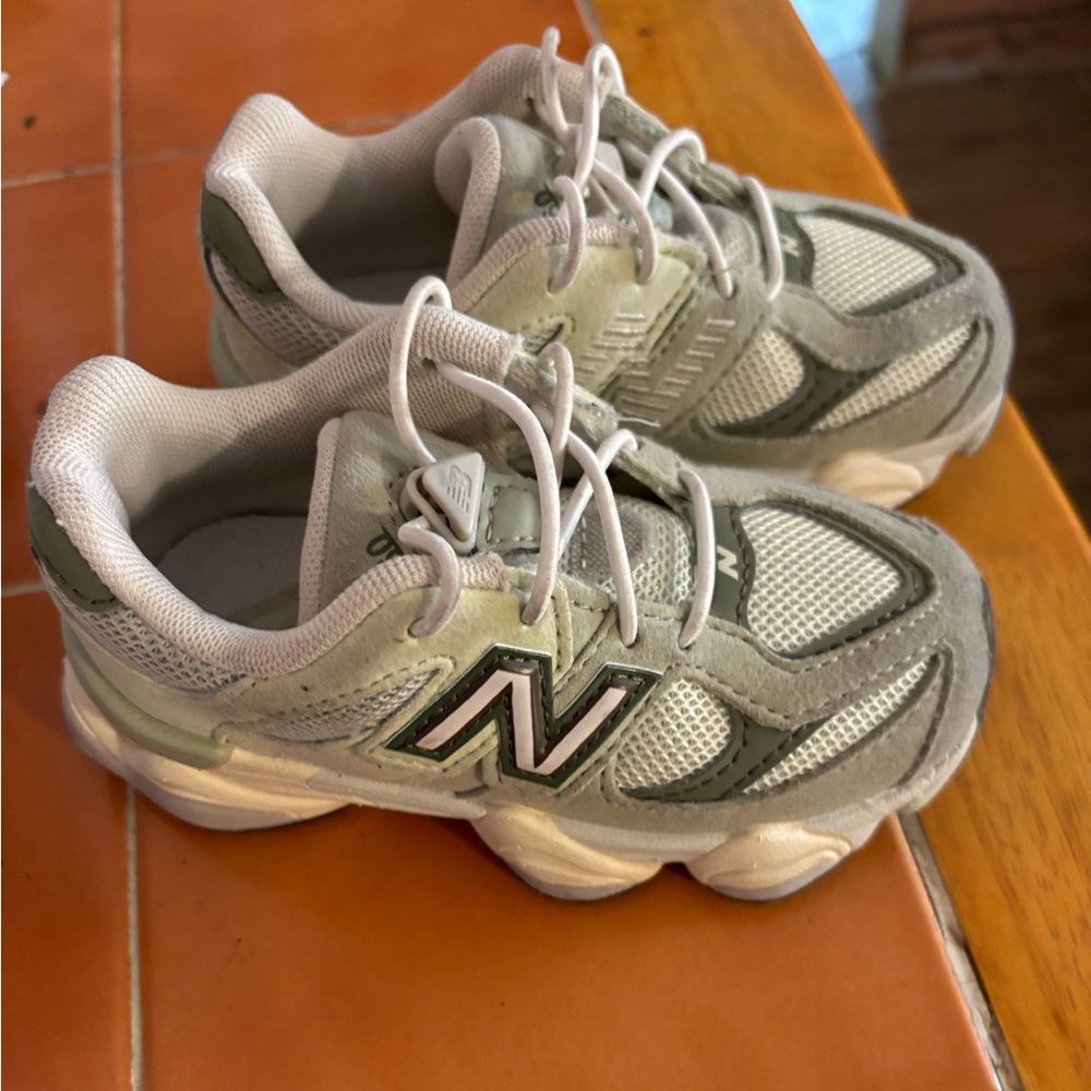 Kids toddler new balance 8c